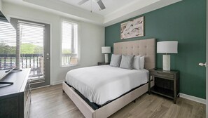 1 habitación, escritorio, tabla de planchar con plancha y wifi
