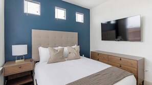 2 bedrooms, desk, iron/ironing board, WiFi