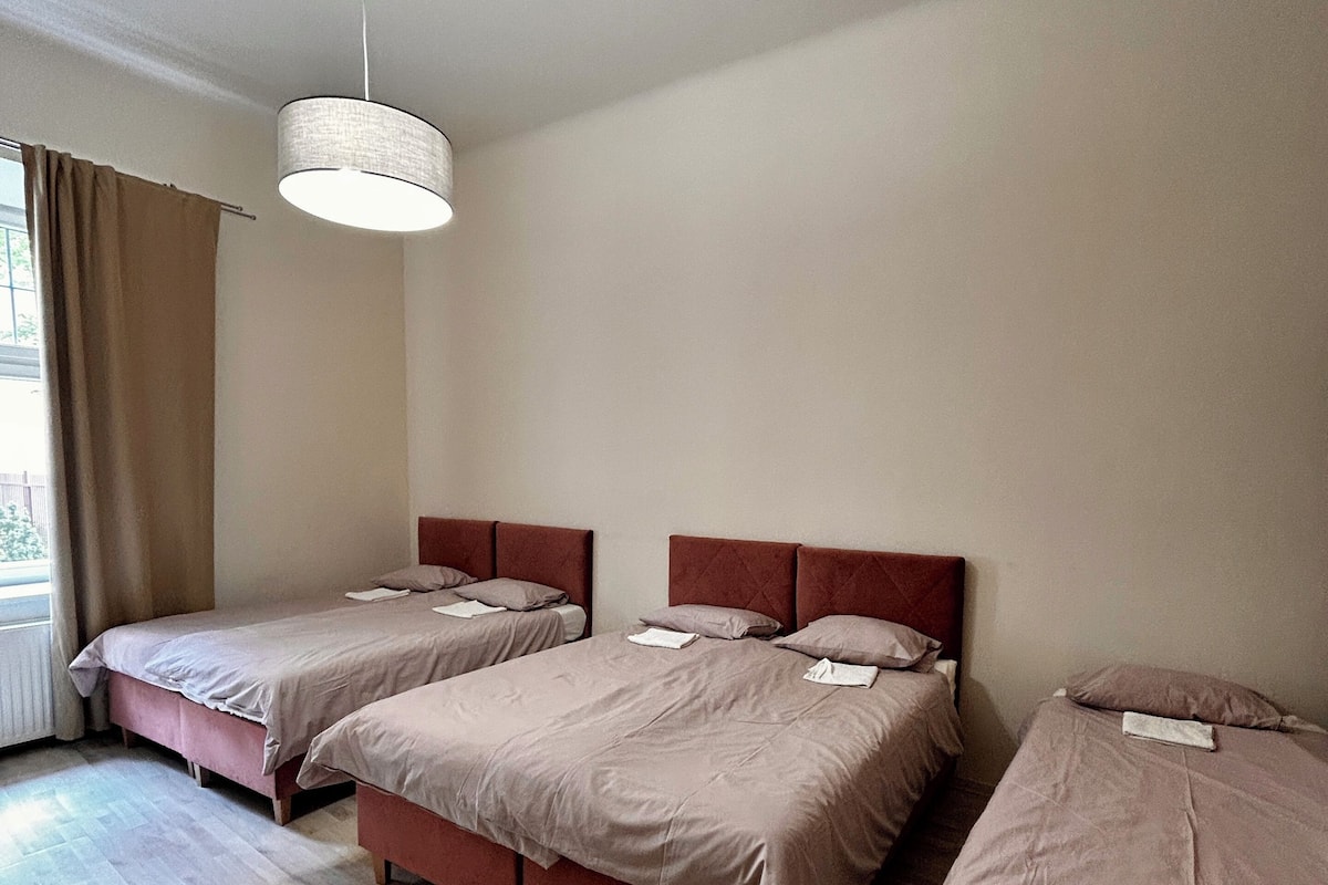 Comfort Room, Balcony, Garden View