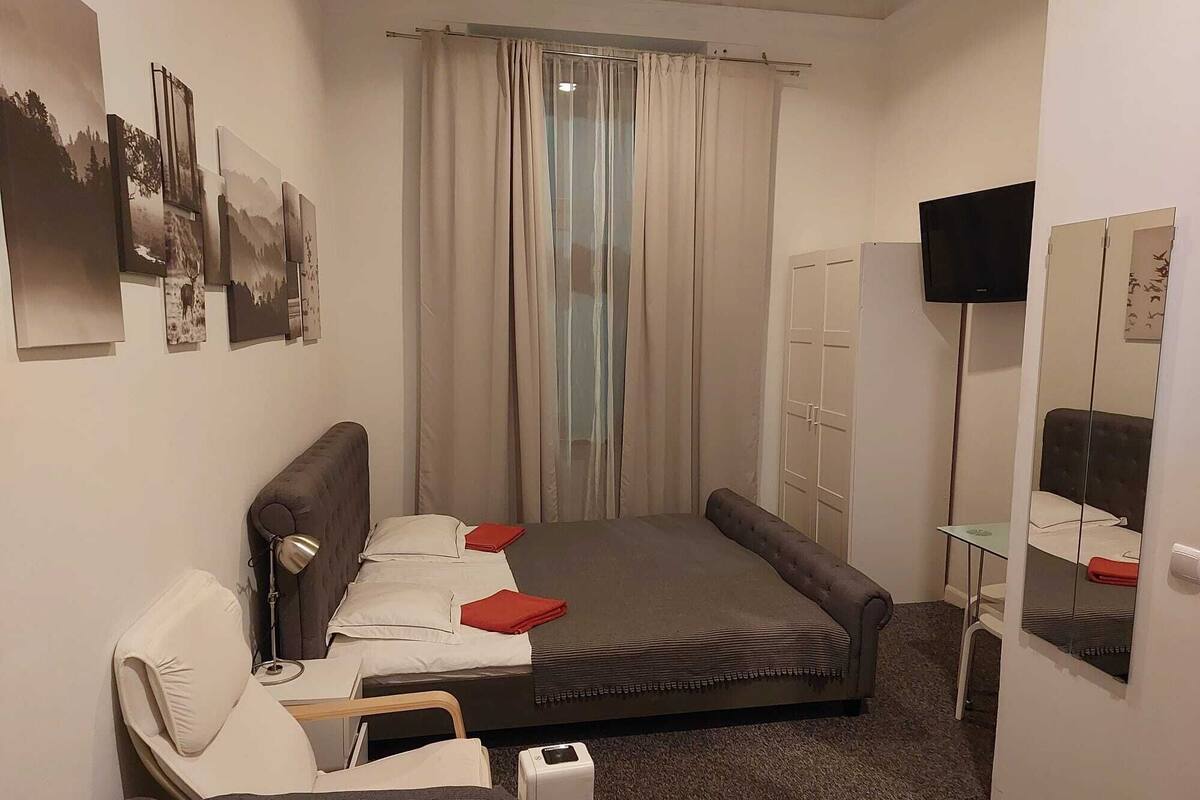 Family Triple Room, City View