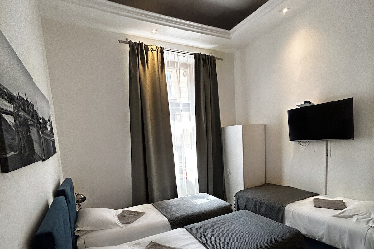 Superior Triple Room, City View