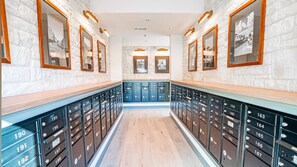 Interior - Landing | Chic 2BD, Pool, Gym (Fort Worth)