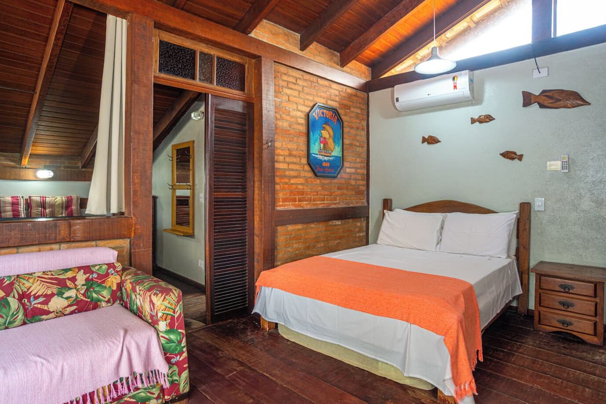Casa clásica, no fumadores, vistas a la playa | Espacio para trabajar con un portátil y wifi gratis