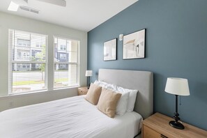 1 bedroom, desk, iron/ironing board, WiFi