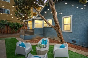 Property grounds - Sunset Shores | Near the beach | Central Location (Long Beach)