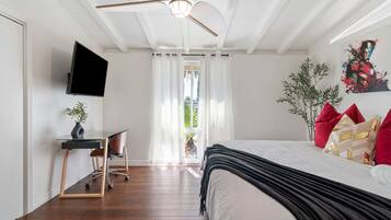 4 Schlafzimmer, Bügeleisen/Bügelbrett, Reisekinderbett, WLAN