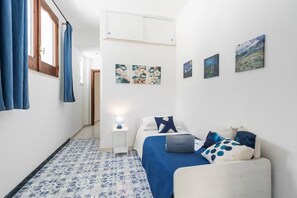 2 bedrooms, iron/ironing board, WiFi, bed sheets - Carmen's House • Private Terrace in Positano - Mountain View - Peaceful Stay (Positano)