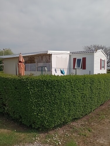 Mobil home entre terre et mer sur la cote d'opale mer à 2 km