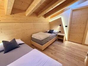 2 chambres, bureau, lit parapluie, Wi-Fi gratuit