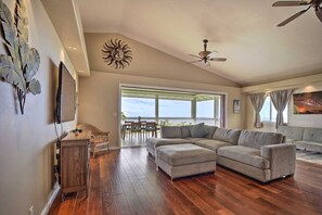 Smart TV, video games, computer monitors, printers - 4-bedroom house in enchanting Kailua-Kona with spectacular Pacific Ocean sunsets (Kailua-Kona)