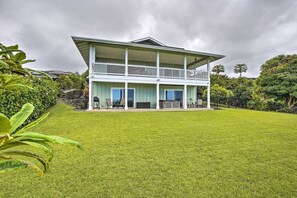 Exterior - 4-bedroom house in enchanting Kailua-Kona with spectacular Pacific Ocean sunsets (Kailua-Kona)