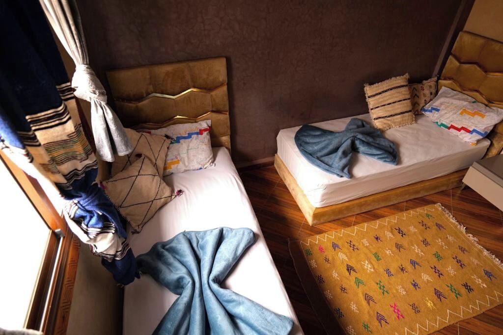 Room, Balcony, Mountain View | Laptop workspace, free WiFi