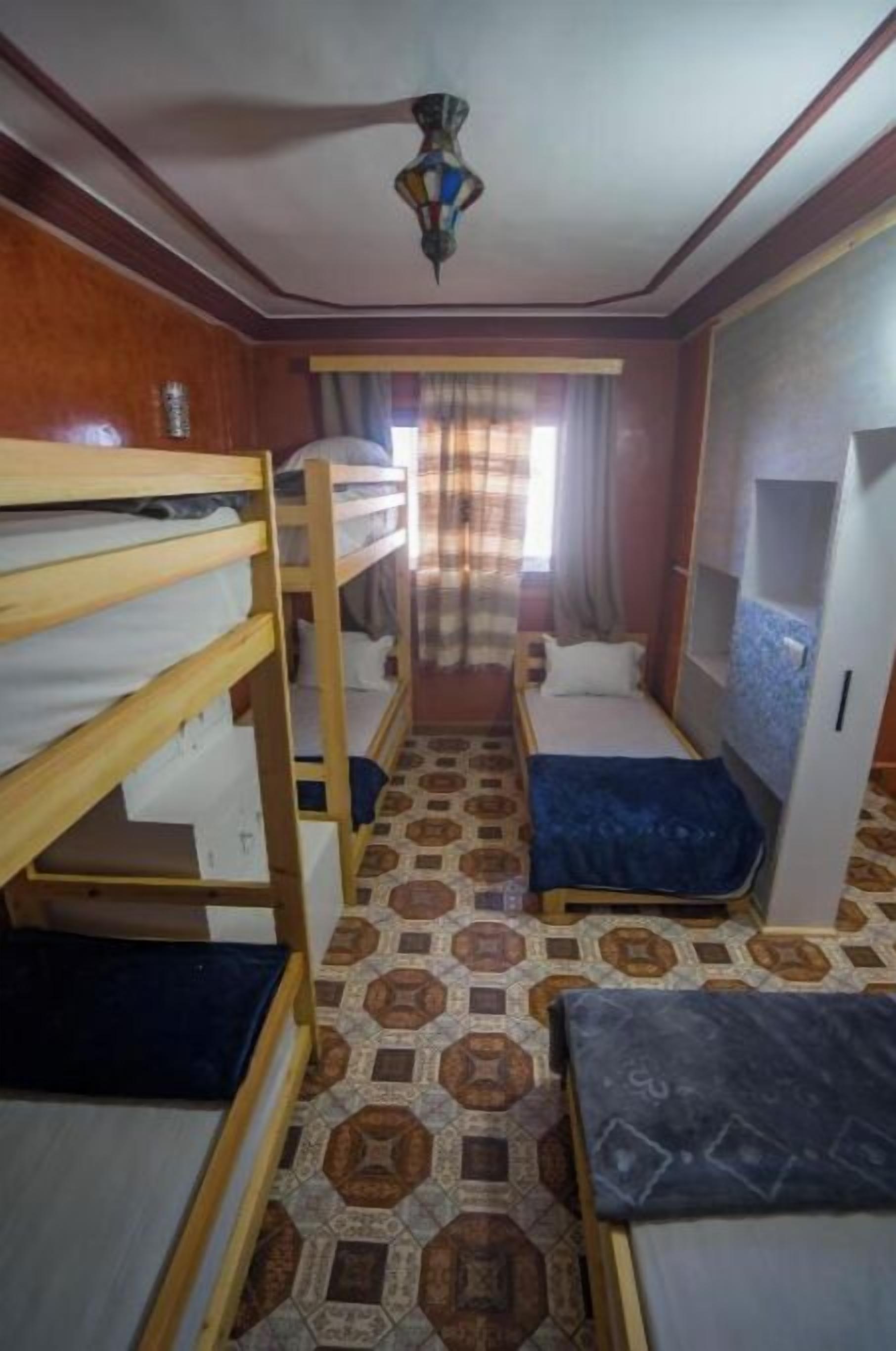 Room, Mixed Dorm, Balcony, Mountain View | Laptop workspace, free WiFi