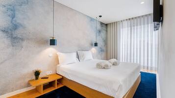 1 habitación, tabla de planchar con plancha, internet y ropa de cama