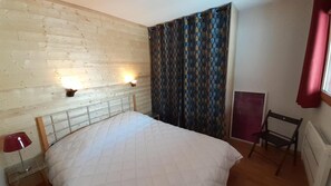 1 室のベッドルーム