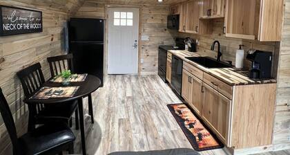 Cozy Charming Cabin in lovely Newark Valley with beautiful sunsets