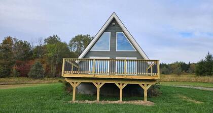Cozy Charming Cabin in lovely Newark Valley with beautiful sunsets