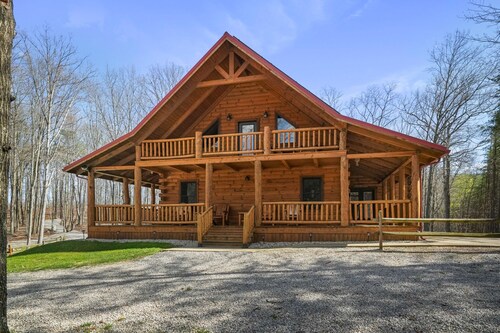 Whispering Oaks | Secluded 100 Acres