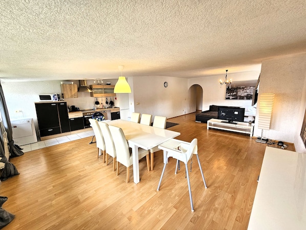Apartment, Garden View | Living area