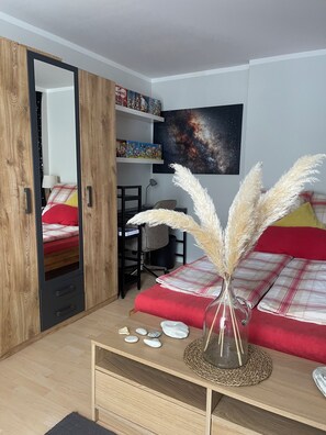 1 Schlafzimmer, Schreibtisch, kostenloses WLAN, BettwÀsche