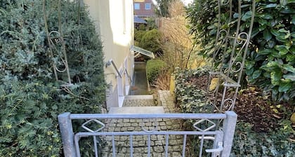 Freundliche und ruhige Anliegerwohnung in Altstadtnähe.