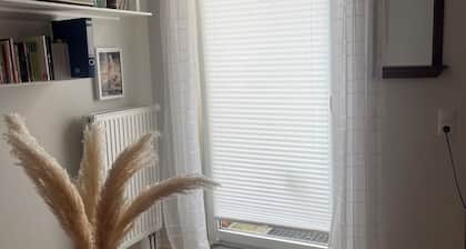 Freundliche und ruhige Anliegerwohnung in Altstadtnähe.