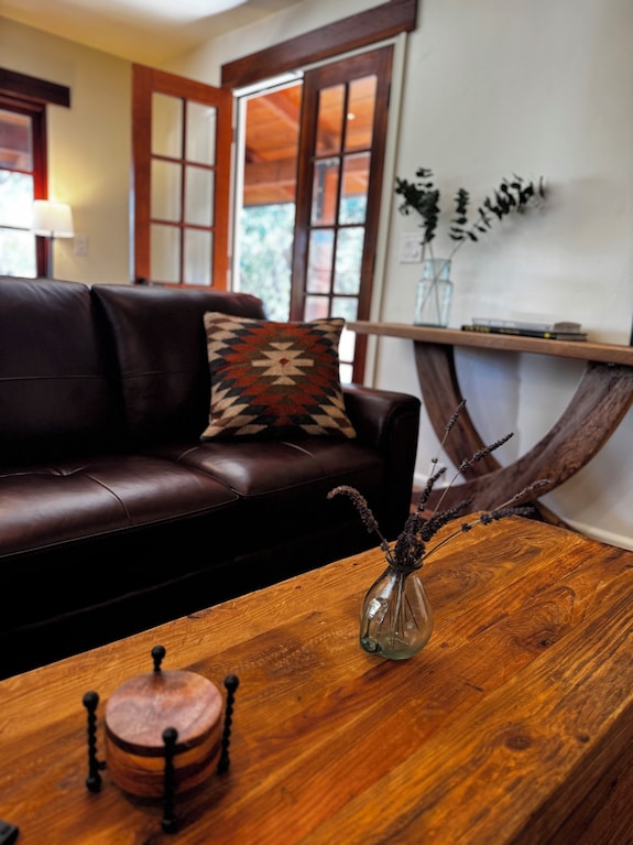 Casita On The Hill! Charming Home With California Outdoor Living - Vista, CA