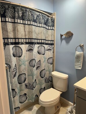 Towels, toilet paper