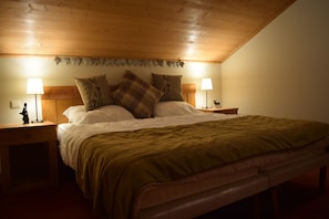 3 chambres, lit parapluie, Wi-Fi gratuit, draps fournis