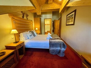 3 soverom, reiseseng for barn, wi-fi (inkludert) og sengetøy