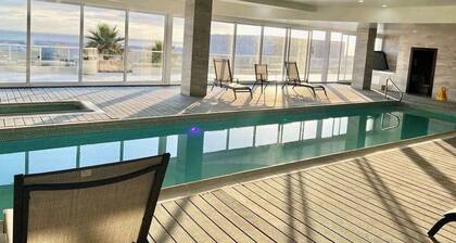 Jolla Excellence 3BR | Indoor Pool | Hot tub | Private Beach