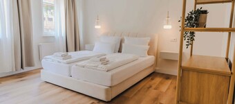 Business & Boutique Apartment - Parking lot