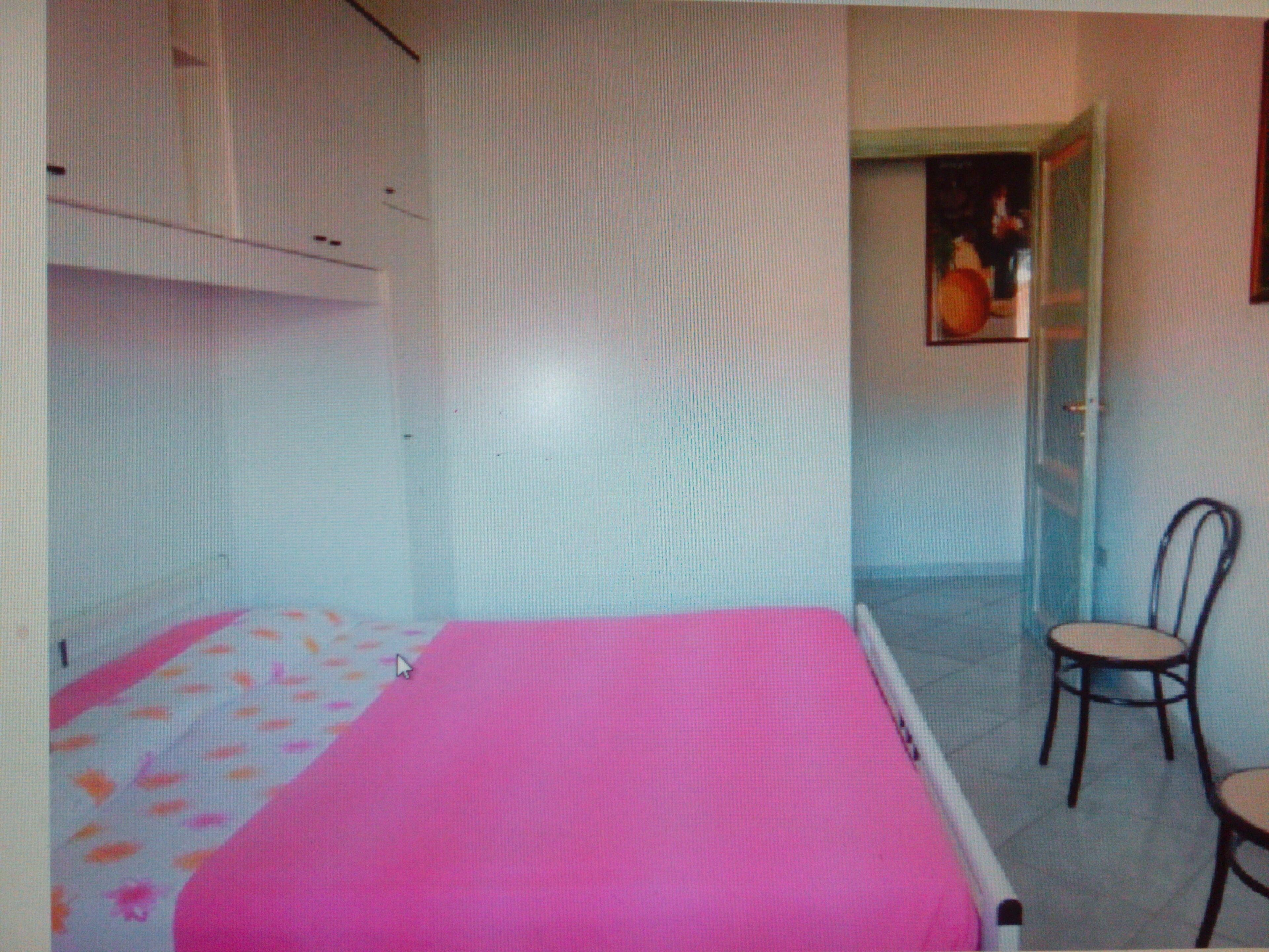 2 Schlafzimmer, Schreibtisch, Bügeleisen/Bügelbrett, Bettwäsche