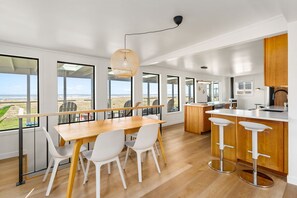 Fridge, microwave, oven, stovetop - Sea Eyre - Unwind in Style - Beachfront Home (Rockaway Beach)