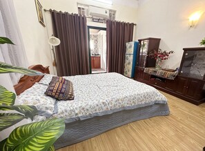 1 habitación, escritorio, wifi gratis y ropa de cama 