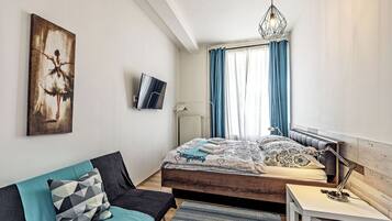 2 bedrooms, iron/ironing board, WiFi, bed sheets