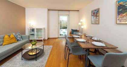 Cozy Central Duplex, Garden & Family Comfort