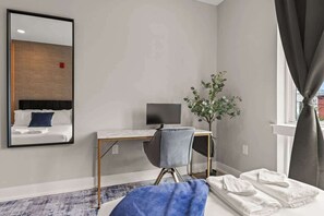 1 chambre, fer et planche à repasser, Wi-Fi, draps fournis