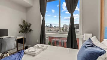 1 chambre, fer et planche Ă  repasser, Wi-Fi, draps fournis