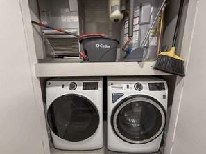 Interior - Luxury 1BD | 2 Beds | Northern Liberties (Philadelphia)