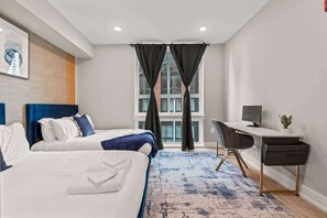 1 bedroom, desk, iron/ironing board, WiFi - Luxury 1BD | 3 Beds | Northern Liberties (Philadelphia)