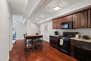 Microwave, oven, stovetop, dishwasher