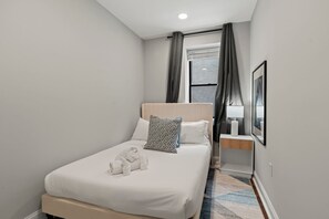 3 bedrooms, WiFi, bed sheets