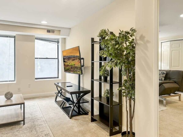 Interior - Cozy 1BD | Old City | 2 Beds | Independence Hall (Philadelphia)