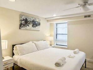 1 bedroom, WiFi - Cozy 1BD | Old City | 2 Beds | Independence Hall (Philadelphia)