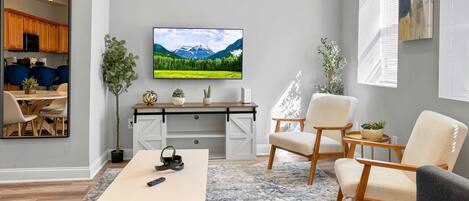 Televisión, oficina