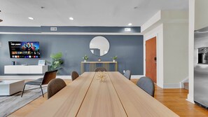 Dining - Cozy 1BD | Old City | 2Beds | Independence Hall (Philadelphia)