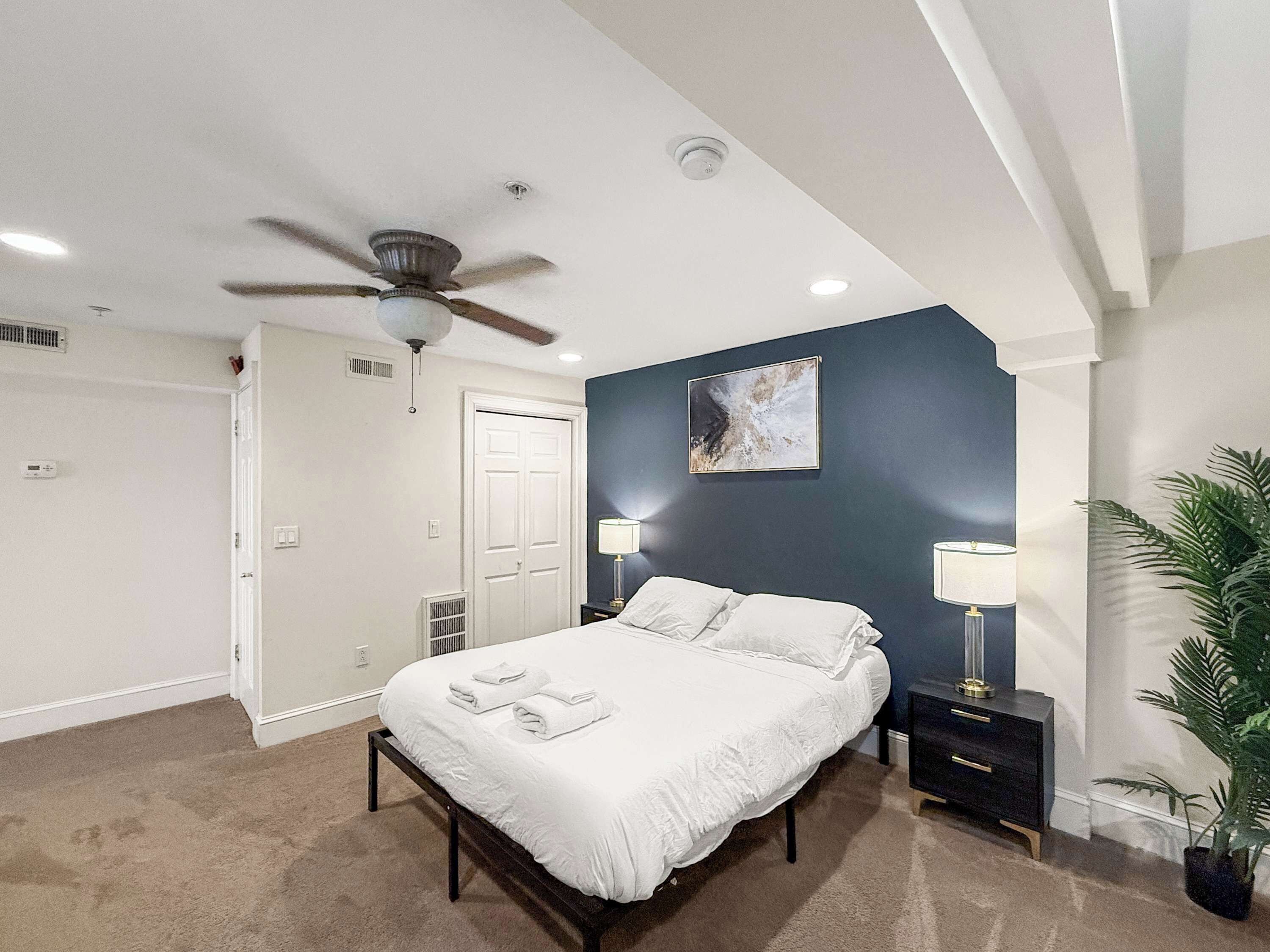 1 bedroom, WiFi, bed sheets