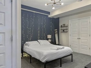 1 bedroom, WiFi, bed sheets - Cozy 1BD | Old City | 2Bed | Independence Hall (Philadelphia)