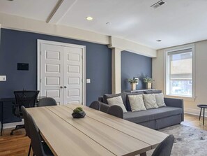 Televisor i oficines